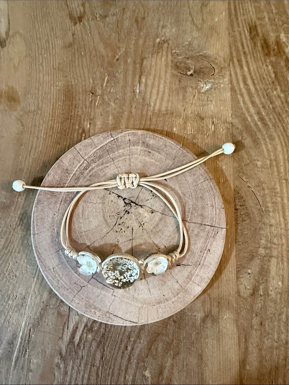Neutral Cream Resin Flower Adjustable Bracelet